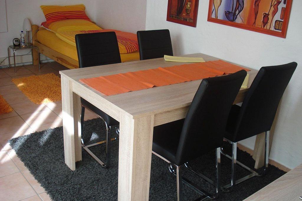 2-Zimmer-Appartement-Seerose Pliezhausen Buitenkant foto